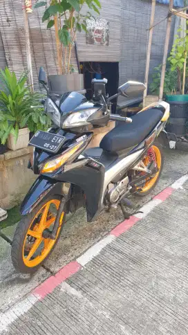 Honda Blade tahun 2012