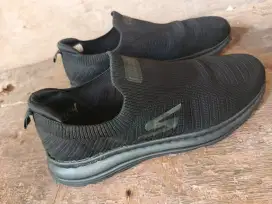 Jual sepatu Skechers slip on original size 42 bisa byar cod d tempat