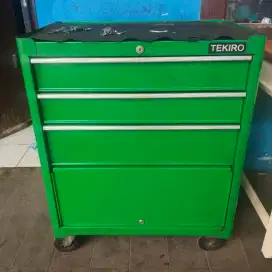 Meja kerja mekanik Tekiro