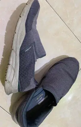 Sepatu Secondhand Skechers original