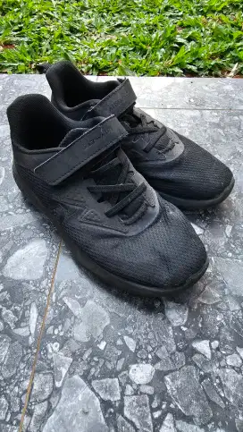 Sepatu Anak Merk Airwalk uk 34