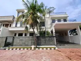 Di jual rumah mewah luas dalam komplek di galaxy bekasi