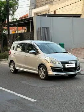 ERTIGA SPORT 2015 / 2014  Matic Kredit Murah Bekas Surabaya Bagus