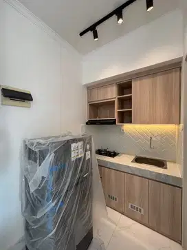 Disewakan 2 Kamar Apartemen Gading Mediterania Furnish Baru Renov