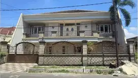 Rumah Dharmahusada Indah Barat
