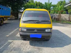 Mitsubishi Minibus T120SS