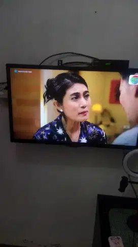 Jual TV  LG 32 analog +STB+ BREKET
