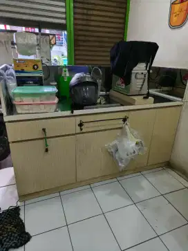 Meja preparation, meja both bahan kokoh