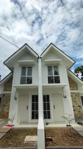 Rumah mezanine 660jt di samping Galaxy Bekasi kota