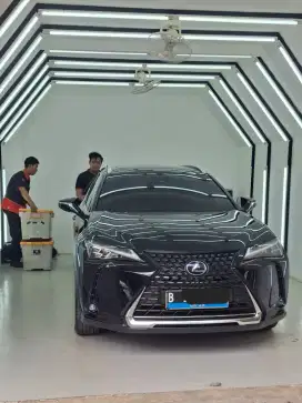 Lexus UX300e Listrik