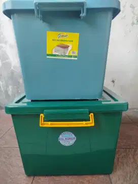 Box Container Merk NAPOLLY & Merk GIANT