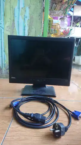 Monitor BENQ 15in wide