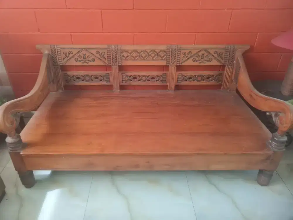 kursi bale jati lebar