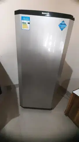 Jual cepat edisi pindahan. Kulkas 1 pintu, merk Sanken.Mdl SK-V191A-CB