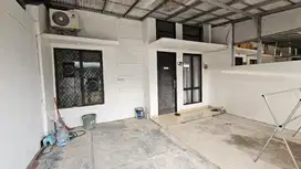 DISEWAKAN RUMAH PANORAMA SEPATAN