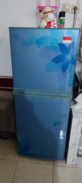 Kulkas sharp 2 pintu