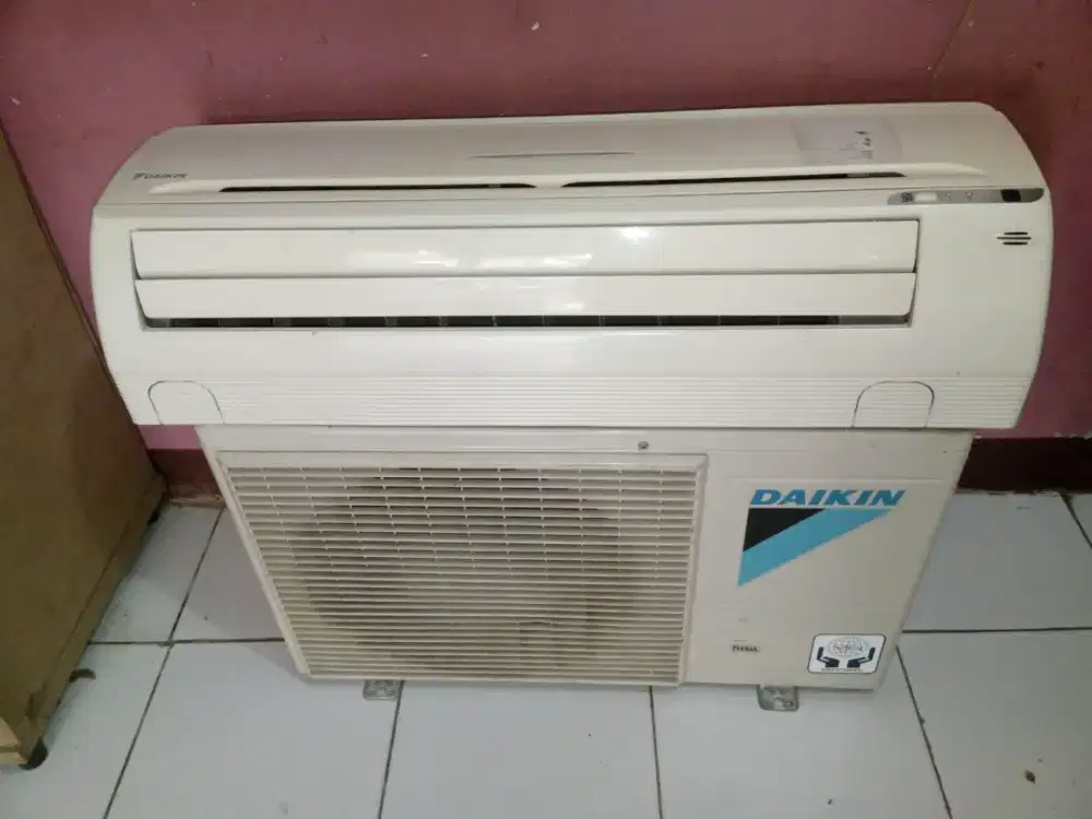 AC Daikin second kwalitas baru