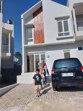 MURAH RUMAH BARU 2 LANTAI DI CLUSTER CIKUTRA BANDUNG