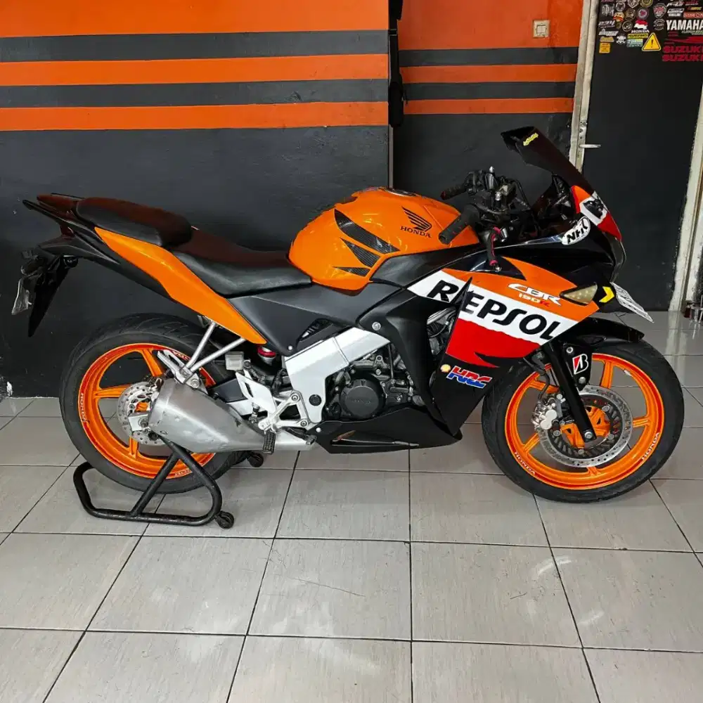CBR 150R CBU taun 2012