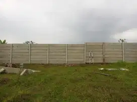 pagar panel pembatas tanah