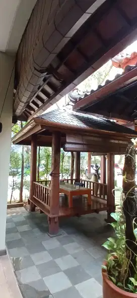Gazebo Kayu Kelapa 2x2 meter - Tinggi 3 meter