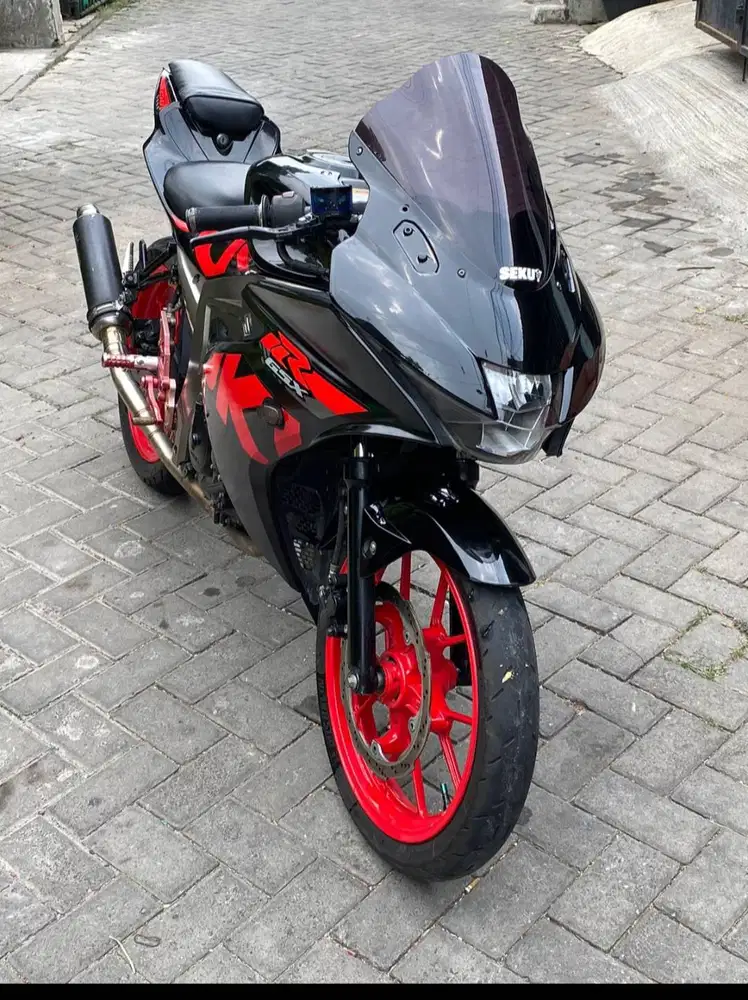 Suzuki GSX r150 keyles