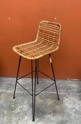 KURSI ROTAN TINGGI A1