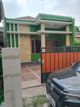 Bismillah disewakan pertahun 20juta rumah nyaman bersih