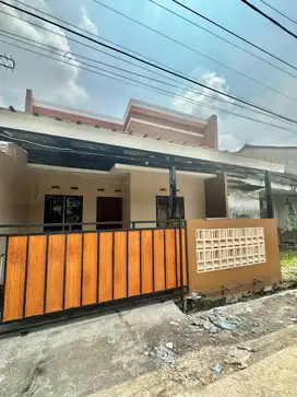 Rumah dijual perumahan taman adiyasa tangerang