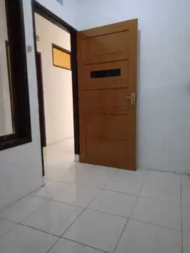 RUMAH KOST SARIJADI 11 KAMAR MASUK MOTOR