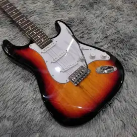 Dijual Gitar Listrik Benston