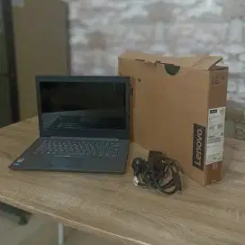 Laptop Lenovo V130 Fullset Box