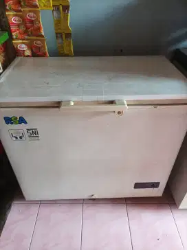 Freezer merk RSA second berfungsi dgn baik normal