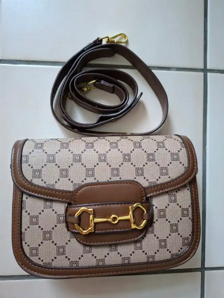 Tas Selempang LM