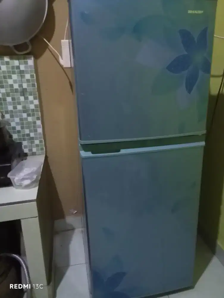 Kulkas Sharp 2 pintu