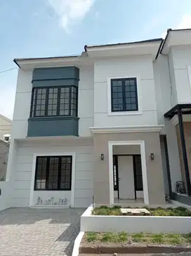 RUMAH MEWAH DUA LANTAI TYPE MONACO DI CLUSTER VILLA ESPERANZA SEMARANG