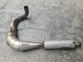 Knalpot custom made in bss bekas pasang di vespa super 1966