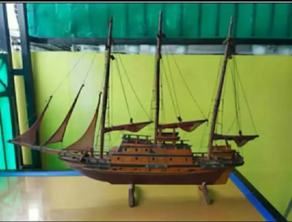 Jual Miniatur Kapal.