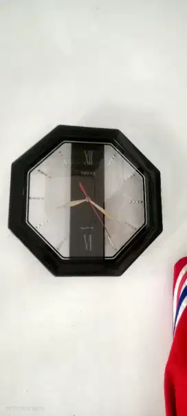 Jam Dingding Normal Lok Kemanggisan