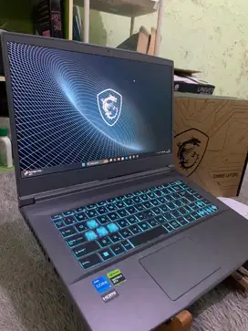 laptop gaming MSI THIN 15 RTX 3050