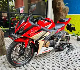 Honda CBR 150 R