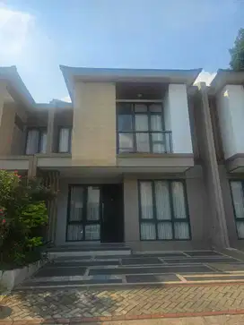 Di jual Rumah kota wisata cibubur