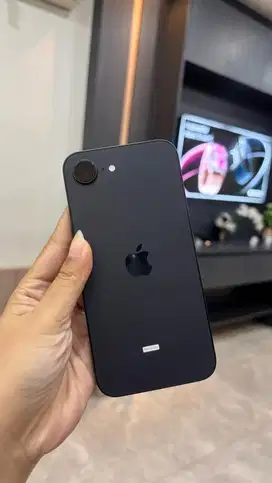 IPHONE 16E SECOND LIKE NEW