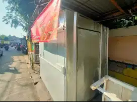 Kios costume ,di jual murah