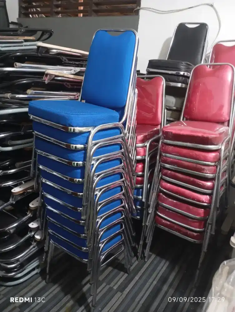 Kursi susun stainless