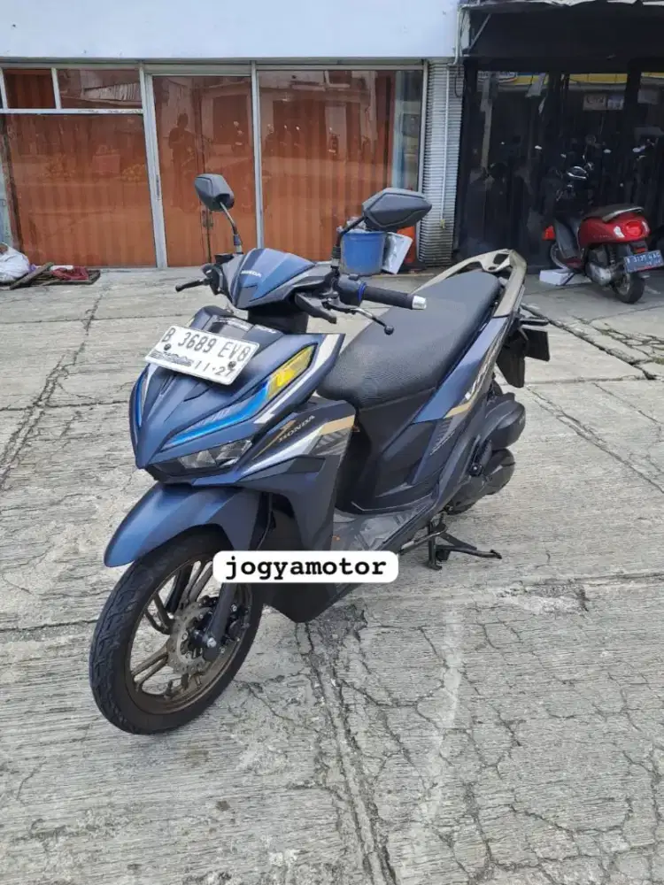 [ harga bersahabat ] honda vario 125 iss keyless th 2022