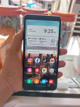 Samsung A7 (2018)