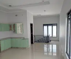 Ruko Taman Kopo Indah III Bagus 2 Lantai Siap Pakai Akses jalan besar