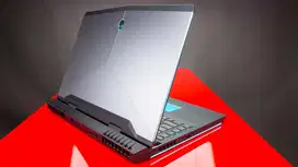 Alienware 17 R4 Gaming - i7-7700HQ GTX 1060 RAM 16GB SSD 128GB + HDD 1