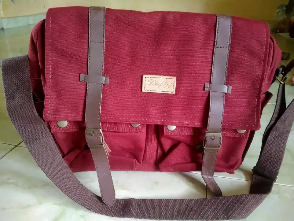 Tas selempang baru